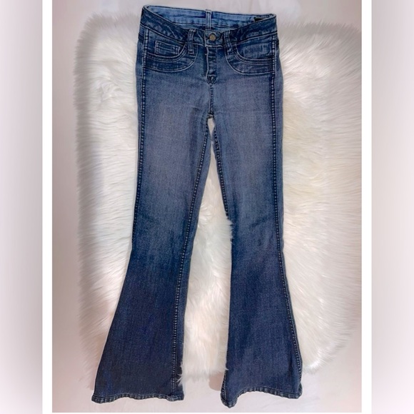 Bleulab🦋𝗥𝗲𝘃𝗲𝗿𝘀𝗶𝗯𝗹𝗲 Med Wash/Deep Indigo Stretch Flare|Bell  Jean, 24 - Picture 6 of 6